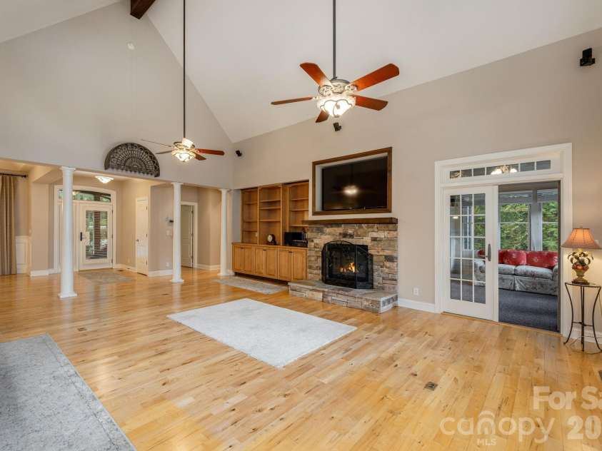 763 Deerlake Road, Brevard, NC 28712.  MLS# CAR4390981, YatesRealty ID 35678. 
