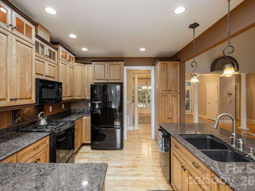 763 Deerlake Road, Brevard, NC 28712.  MLS# CAR4390981, YatesRealty ID 35678. 