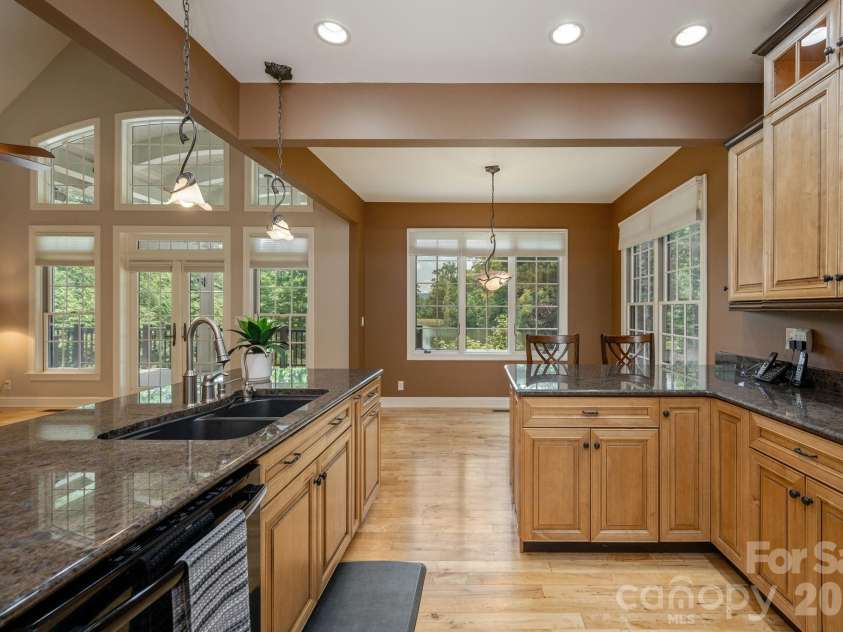 763 Deerlake Road, Brevard, NC 28712.  MLS# CAR4390981, YatesRealty ID 35678. 