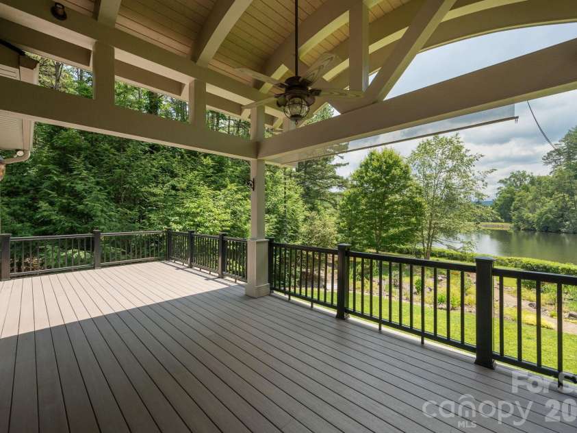 763 Deerlake Road, Brevard, NC 28712.  MLS# CAR4390981, YatesRealty ID 35678. 