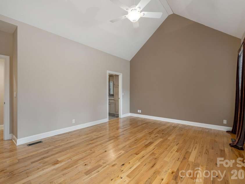 763 Deerlake Road, Brevard, NC 28712.  MLS# CAR4390981, YatesRealty ID 35678. 