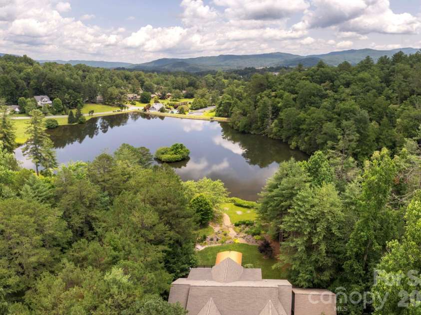 763 Deerlake Road, Brevard, NC 28712.  MLS# CAR4390981, YatesRealty ID 35678. 