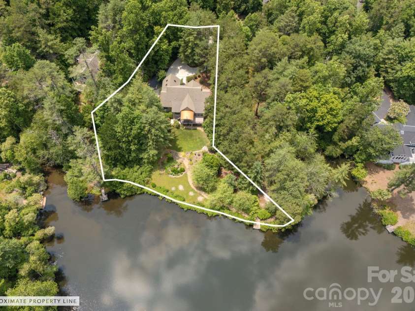 763 Deerlake Road, Brevard, NC 28712.  MLS# CAR4390981, YatesRealty ID 35678. 