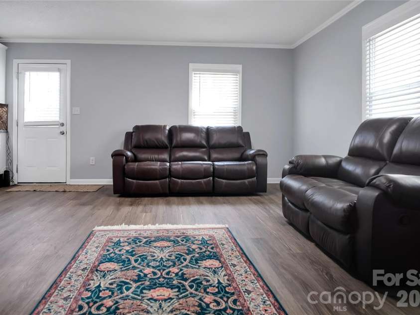 200 Shannonhouse Street, Shelby, NC 28152.  MLS# CAR4352391, YatesRealty ID 3568. 