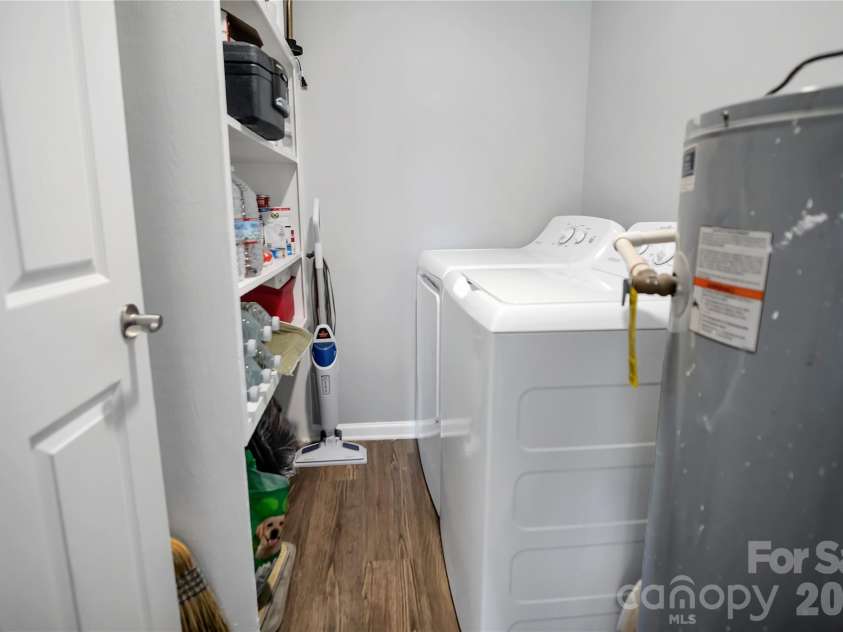 200 Shannonhouse Street, Shelby, NC 28152.  MLS# CAR4352391, YatesRealty ID 3568. 