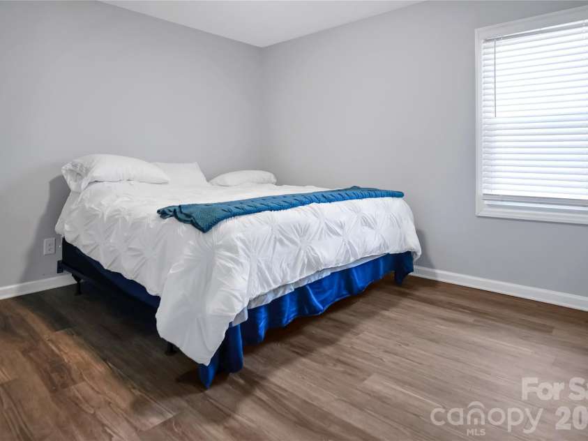 200 Shannonhouse Street, Shelby, NC 28152.  MLS# CAR4352391, YatesRealty ID 3568. 