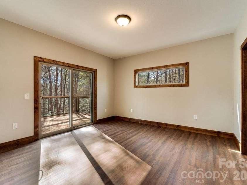 397 Kennelly Loop, Murphy, NC 28906.  MLS# CAR4398623, YatesRealty ID 35681. 