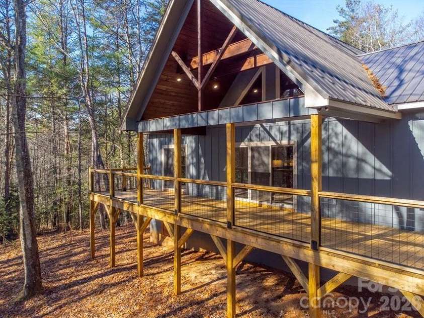 397 Kennelly Loop, Murphy, NC 28906.  MLS# CAR4398623, YatesRealty ID 35681. 