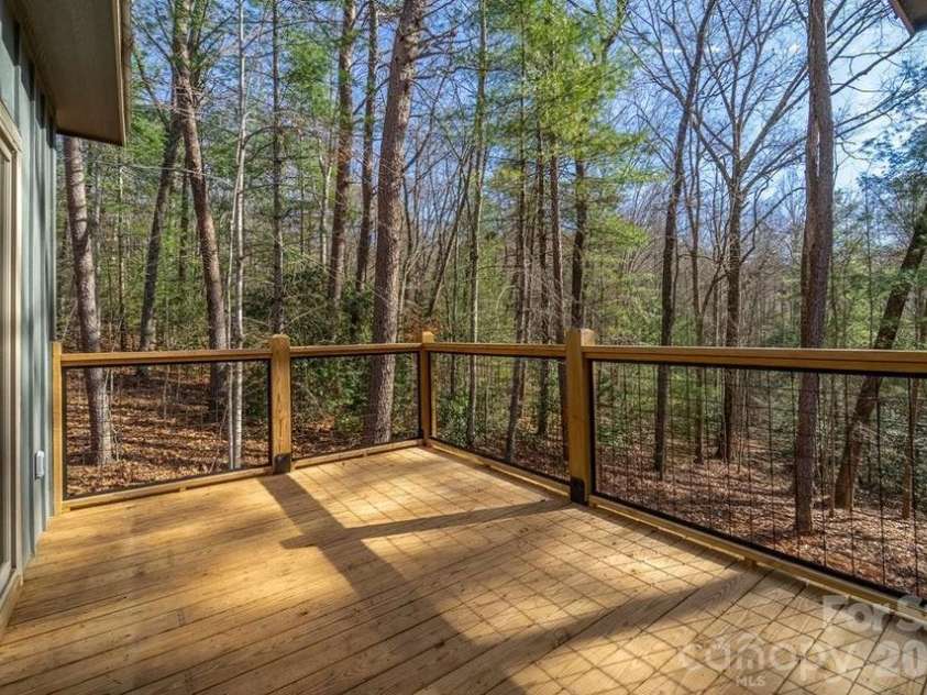 397 Kennelly Loop, Murphy, NC 28906.  MLS# CAR4398623, YatesRealty ID 35681. 