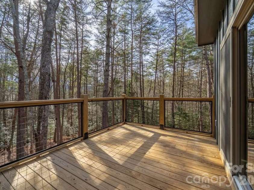 397 Kennelly Loop, Murphy, NC 28906.  MLS# CAR4398623, YatesRealty ID 35681. 