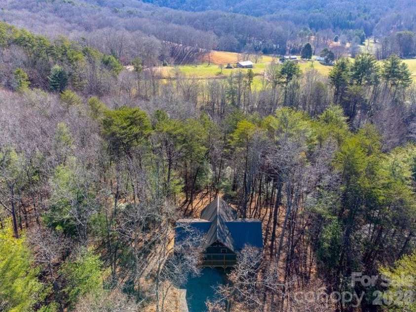 397 Kennelly Loop, Murphy, NC 28906.  MLS# CAR4398623, YatesRealty ID 35681. 