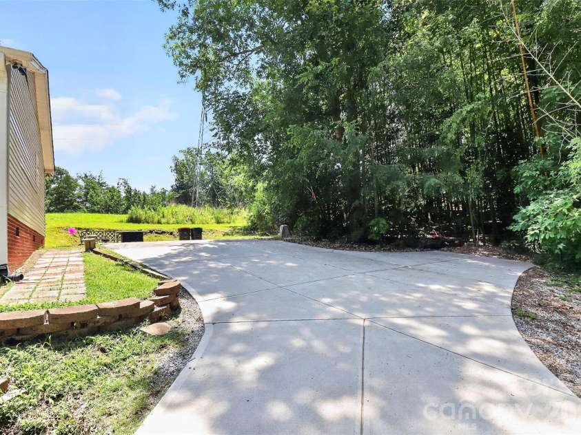 602 Timberwood Drive, Fort Mill, SC 29708.  MLS# CAR4400100, YatesRealty ID 35682. 