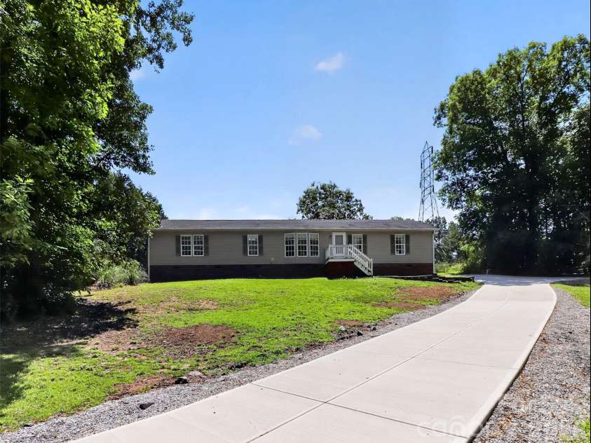 602 Timberwood Drive, Fort Mill, SC 29708.  MLS# CAR4400100, YatesRealty ID 35682. 
