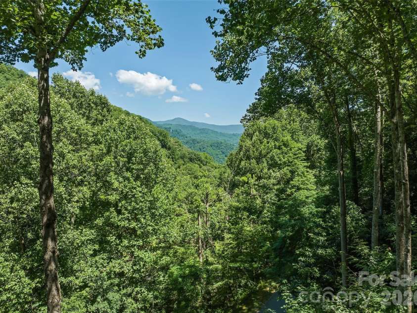 26 Tawodi Trail, Maggie Valley, NC 28751.  MLS# CAR4400579, YatesRealty ID 35683. 