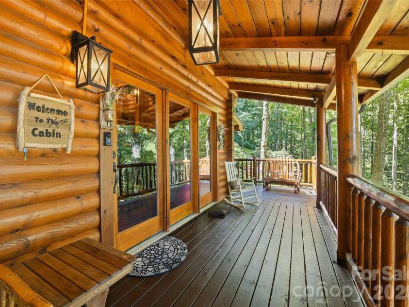 26 Tawodi Trail, Maggie Valley, NC 28751.  MLS# CAR4400579, YatesRealty ID 35683. 