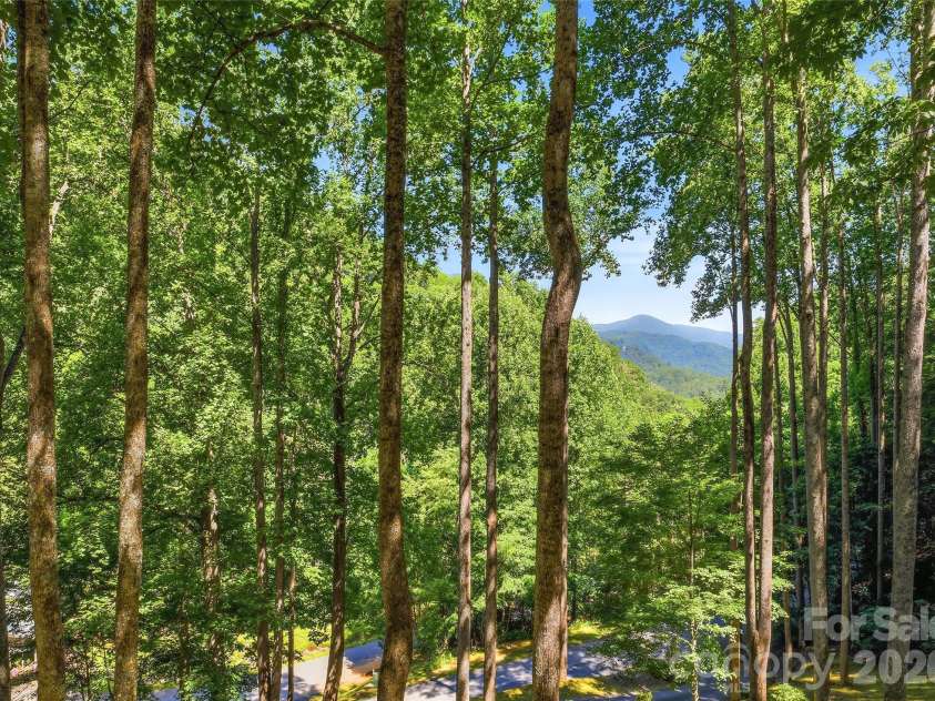 26 Tawodi Trail, Maggie Valley, NC 28751.  MLS# CAR4400579, YatesRealty ID 35683. 