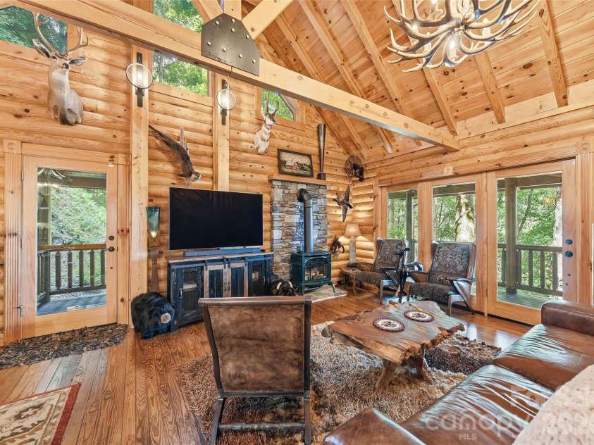 26 Tawodi Trail, Maggie Valley, NC 28751.  MLS# CAR4400579, YatesRealty ID 35683. 