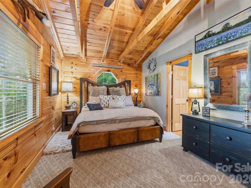 26 Tawodi Trail, Maggie Valley, NC 28751.  MLS# CAR4400579, YatesRealty ID 35683. 