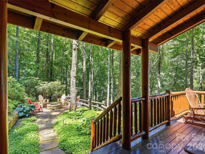 26 Tawodi Trail, Maggie Valley, NC 28751.  MLS# CAR4400579, YatesRealty ID 35683. 