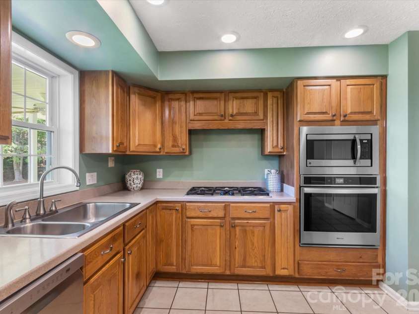 293 Sun Meadow Lane, Pisgah Forest, NC 28768.  MLS# CAR4396616, YatesRealty ID 35684. 