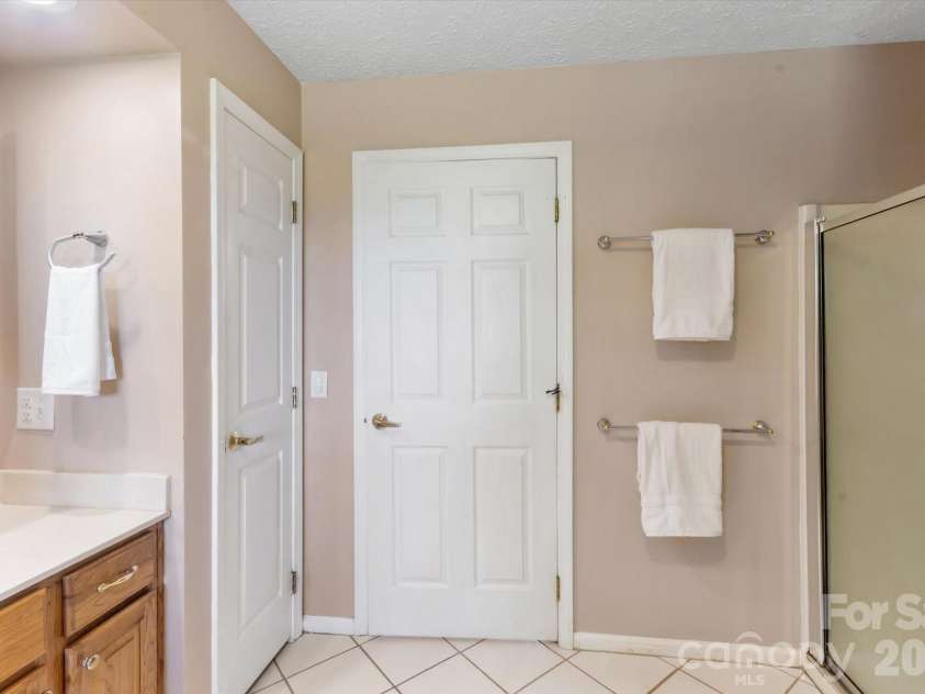 293 Sun Meadow Lane, Pisgah Forest, NC 28768.  MLS# CAR4396616, YatesRealty ID 35684. 