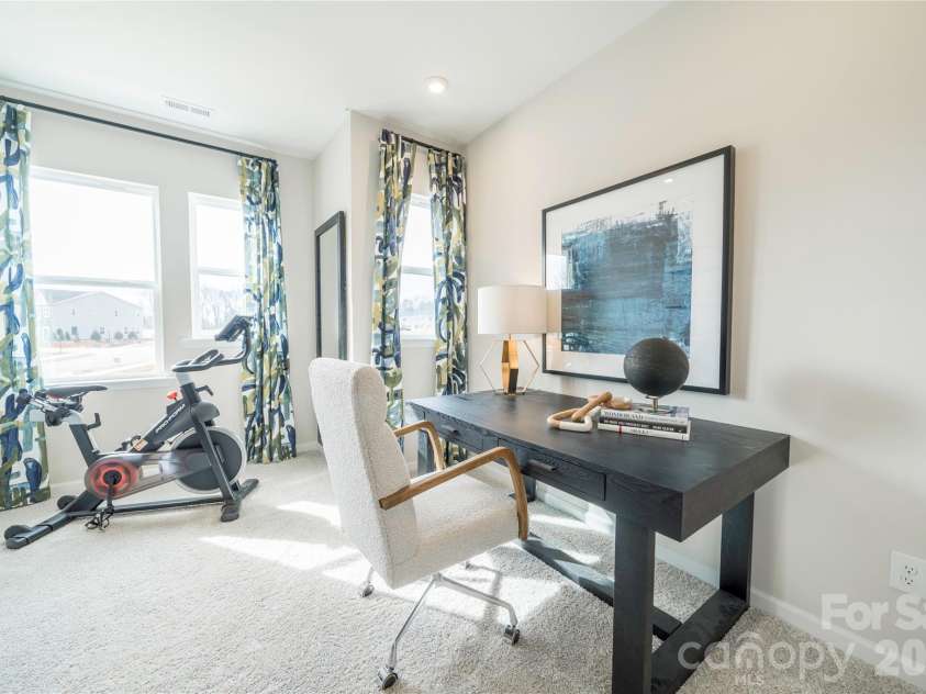 6041 Longar Lane, Charlotte, NC 28269.  MLS# CAR4400027, YatesRealty ID 35687. Secondary bedroom