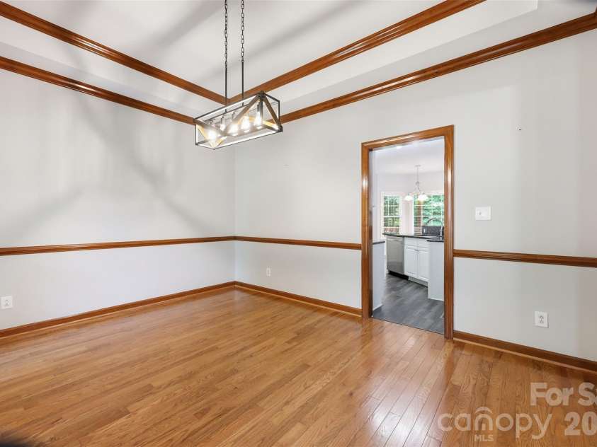 2230 Wedgewood Drive, Matthews, NC 28104.  MLS# CAR4389584, YatesRealty ID 35688. 
