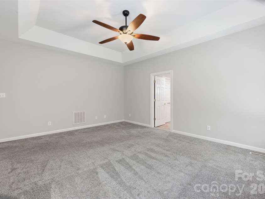 2230 Wedgewood Drive, Matthews, NC 28104.  MLS# CAR4389584, YatesRealty ID 35688. 