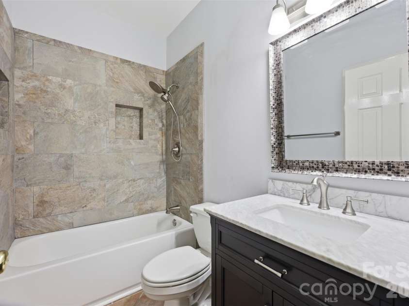 2230 Wedgewood Drive, Matthews, NC 28104.  MLS# CAR4389584, YatesRealty ID 35688. 
