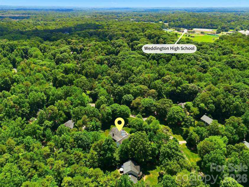 2230 Wedgewood Drive, Matthews, NC 28104.  MLS# CAR4389584, YatesRealty ID 35688. 