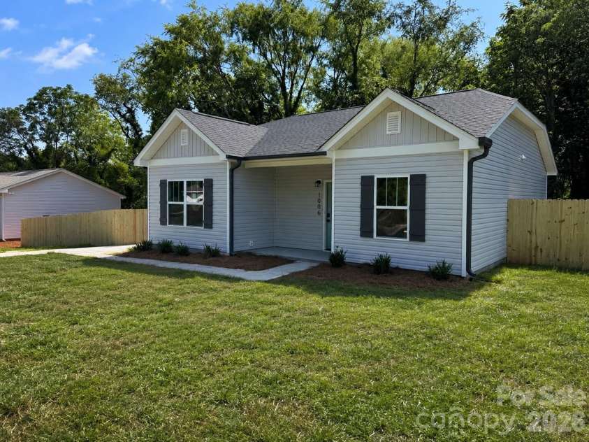 1006 John Street, Monroe, NC 28110.  MLS# CAR4397118, YatesRealty ID 35689. 
