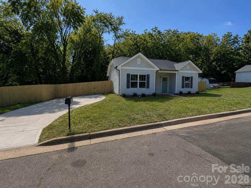 1006 John Street, Monroe, NC 28110.  MLS# CAR4397118, YatesRealty ID 35689. 