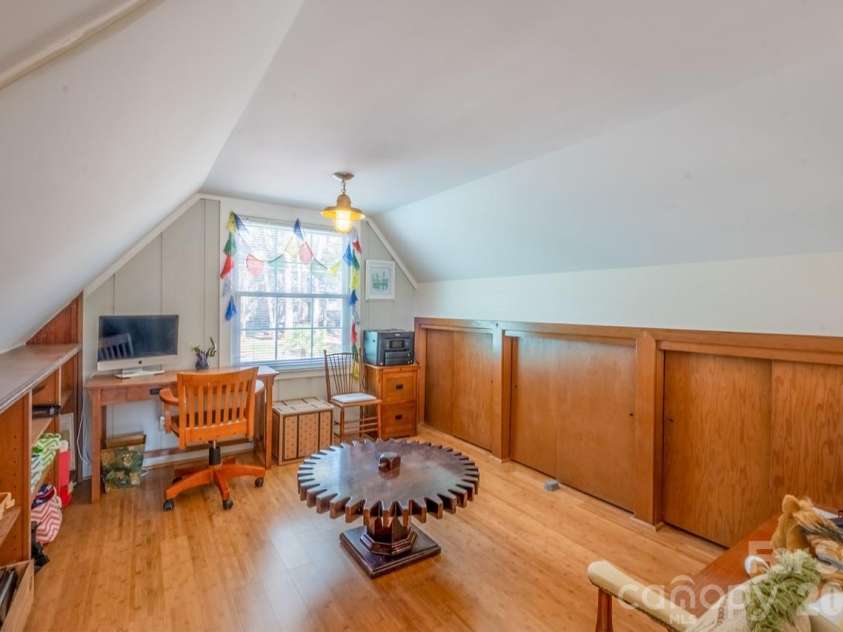 20919 Island Forest Drive, Cornelius, NC 28031.  MLS# CAR4354783, YatesRealty ID 3569. 