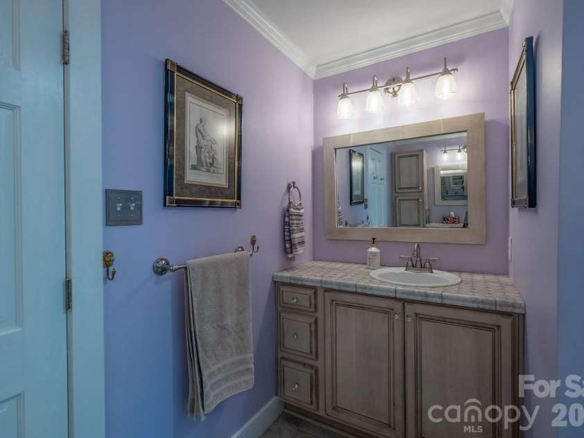 20919 Island Forest Drive, Cornelius, NC 28031.  MLS# CAR4354783, YatesRealty ID 3569. 