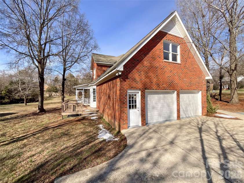 5407 Berrywood Lane, Monroe, NC 28110.  MLS# CAR4343473, YatesRealty ID 3569. 