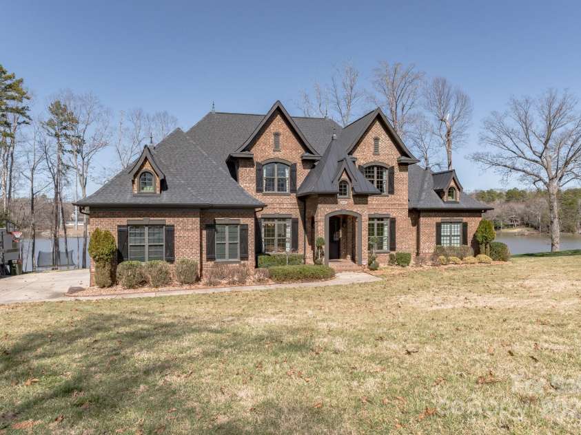 5628 Creole Road, Clover, SC 29710.  MLS# CAR4228022, YatesRealty ID 3569. 