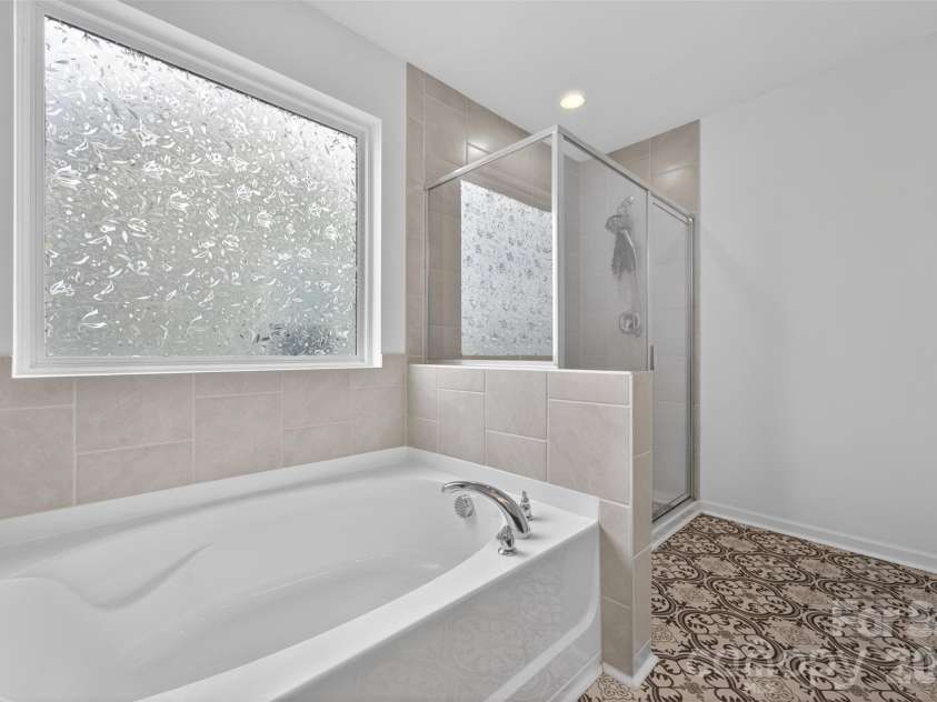 372 Bluebonnet Drive, Salisbury, NC 28146.  MLS# CAR4394168, YatesRealty ID 35693. 