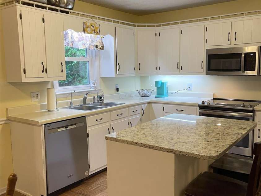 4100 Mariah Drive, Lenoir, NC 28645.  MLS# CAR4292464, YatesRealty ID 35693. 