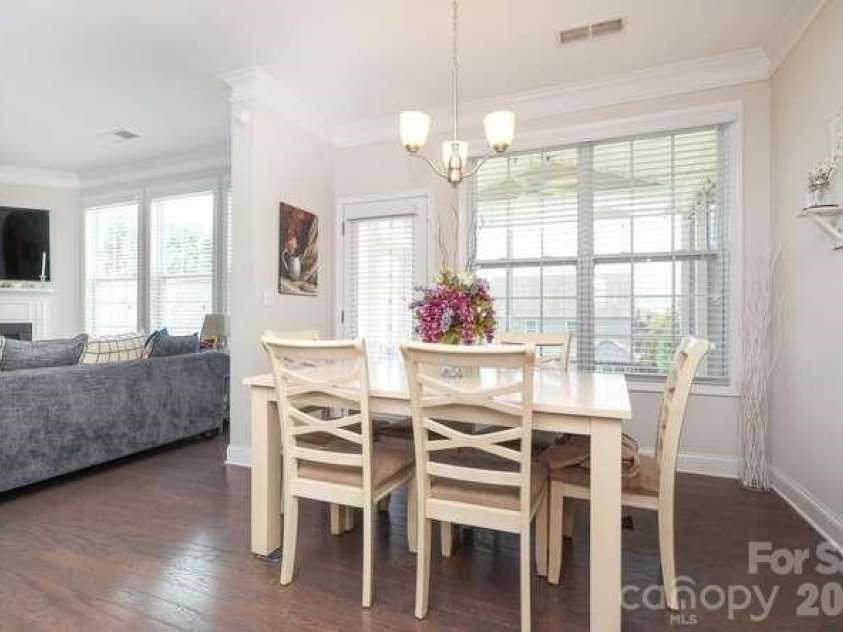 9748 Elgin Moor Road, Charlotte, NC 28278.  MLS# CAR4394535, YatesRealty ID 35694. 