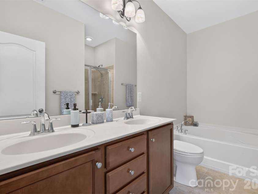 18347 The Commons Boulevard, Cornelius, NC 28031.  MLS# CAR4396500, YatesRealty ID 35695. 