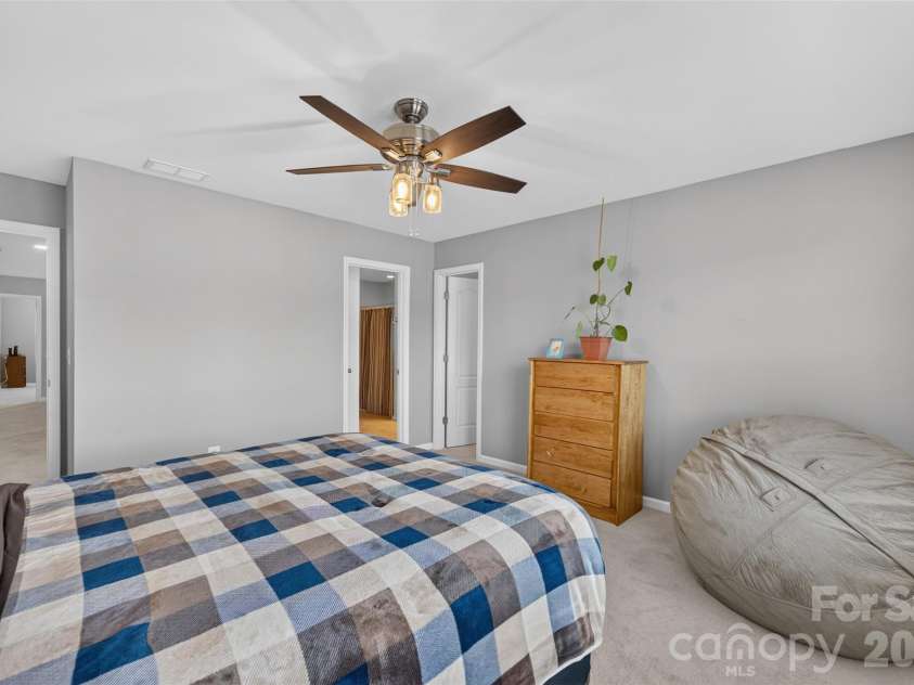 18347 The Commons Boulevard, Cornelius, NC 28031.  MLS# CAR4396500, YatesRealty ID 35695. 