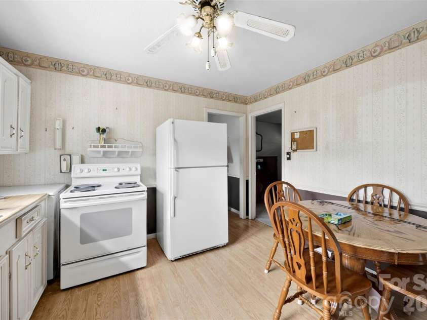 4305 Union Road, Gastonia, NC 28056.  MLS# CAR4398173, YatesRealty ID 35696. 