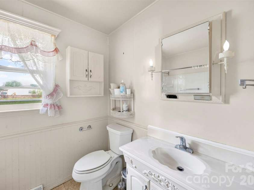 4305 Union Road, Gastonia, NC 28056.  MLS# CAR4398173, YatesRealty ID 35696. 