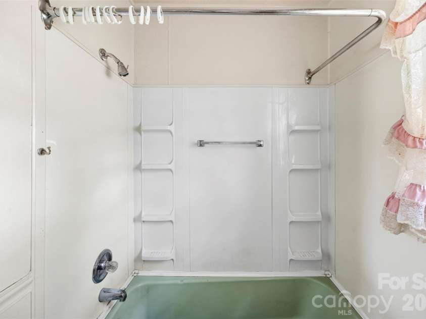 4305 Union Road, Gastonia, NC 28056.  MLS# CAR4398173, YatesRealty ID 35696. 