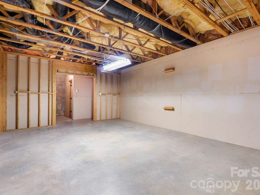 135 Pinecroft Court, Troutman, NC 28166.  MLS# CAR4399522, YatesRealty ID 35699. 