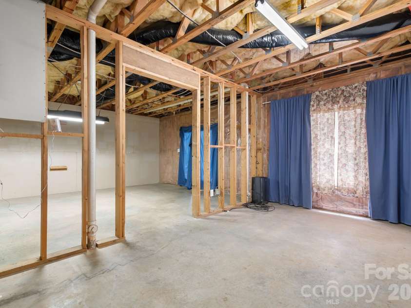 135 Pinecroft Court, Troutman, NC 28166.  MLS# CAR4399522, YatesRealty ID 35699. 