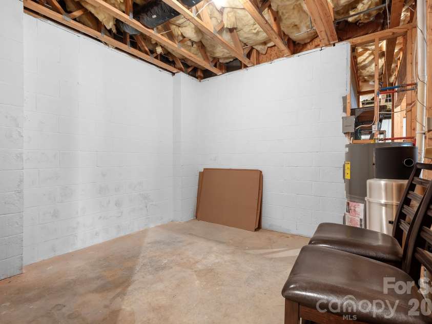 135 Pinecroft Court, Troutman, NC 28166.  MLS# CAR4399522, YatesRealty ID 35699. 
