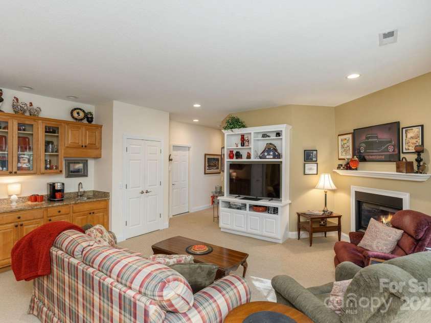 115 Chancery Court, Flat Rock, NC 28731.  MLS# CAR4317018, YatesRealty ID 357. 