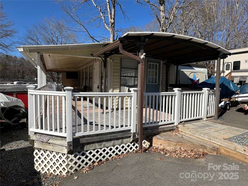 168 Clubhouse Drive, New London, NC 28127.  MLS# CAR4212097, YatesRealty ID 357. 