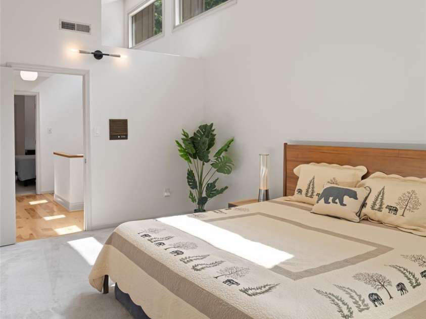 316 Sondley Drive, Asheville, NC 28805.  MLS# CAR4226647, YatesRealty ID 3570. 